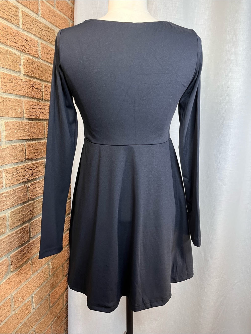 HYZ Black Long Sleeve Active Dress Fit Flare Built In Shorts S - Picture 3 of 5